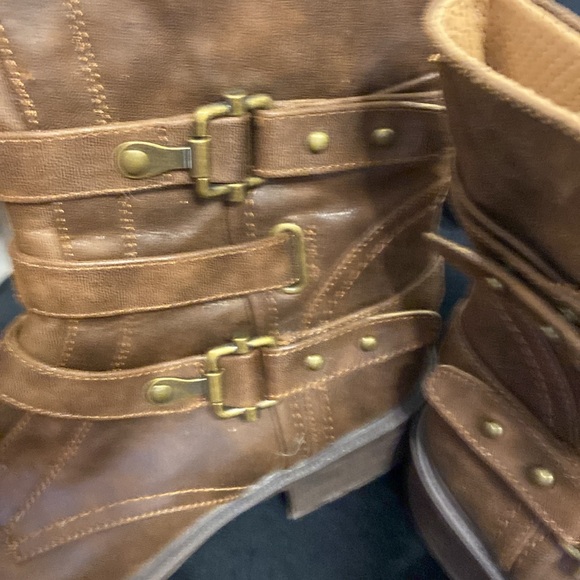 Brown ankle boots - Picture 2 of 7